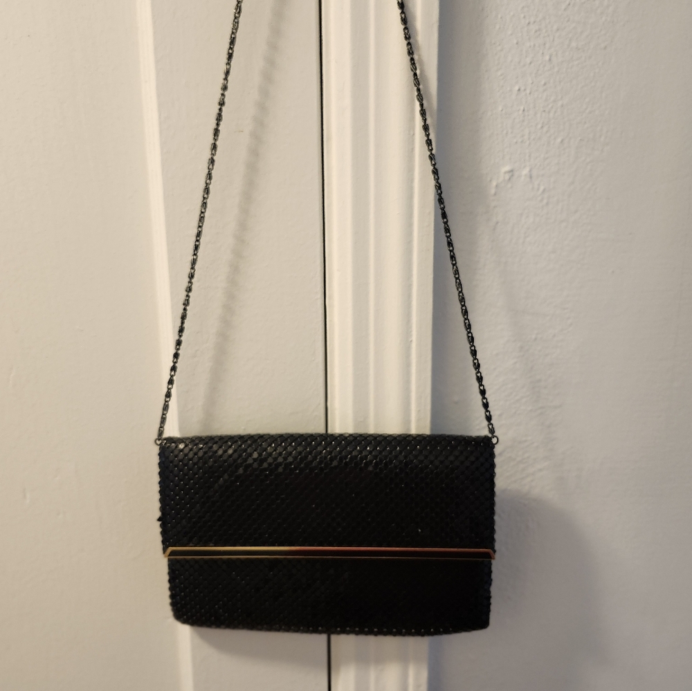 Black Minimalist Shoulder Bag with Chain Strap